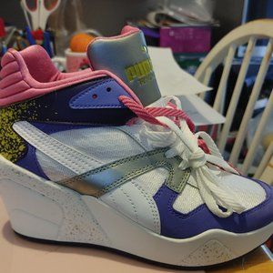 Women's wedge sneakers